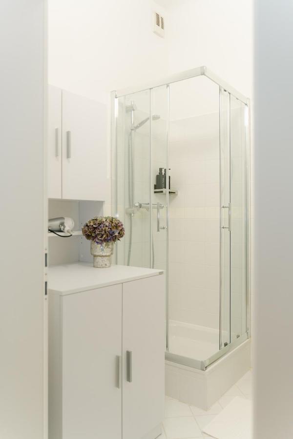Cozy Apt Perfect For 4-6 Tv Metro Self-Checkin Vienna Luaran gambar