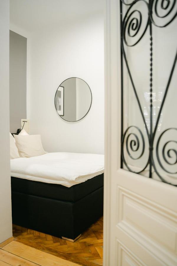Cozy Apt Perfect For 4-6 Tv Metro Self-Checkin Vienna Luaran gambar